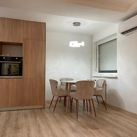 Ruby Modern Apartment *